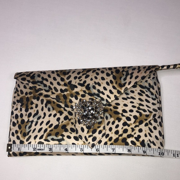 Wilbur & Gussie leopard print clutch - Picture 6 of 9
